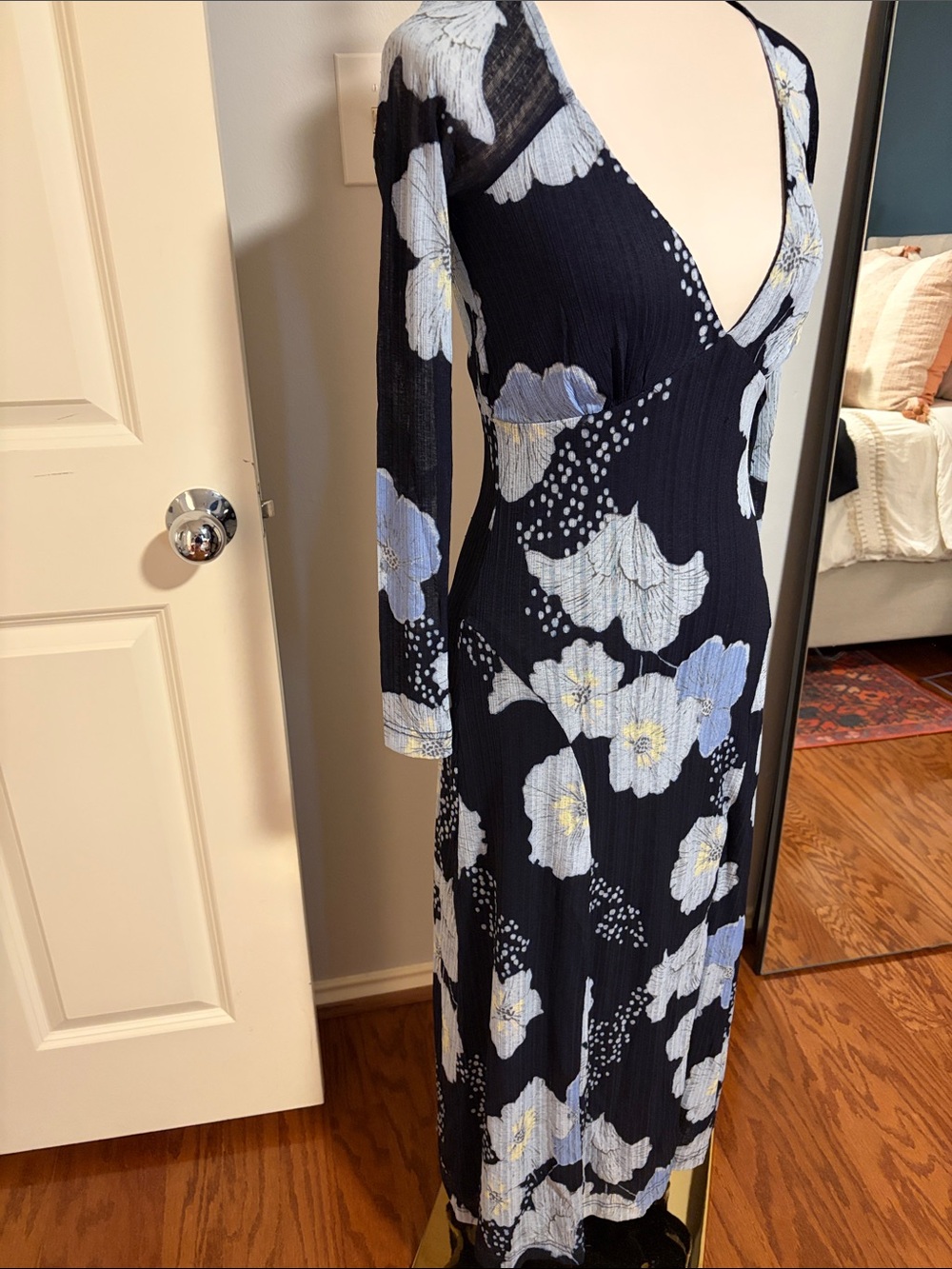 NWT Free People š©µš Calla Floral Long Sleeve Knit Midi Dress - Picture 8 of 10